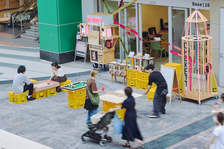 丹治さん参考画像4 皆で遊んでいる図