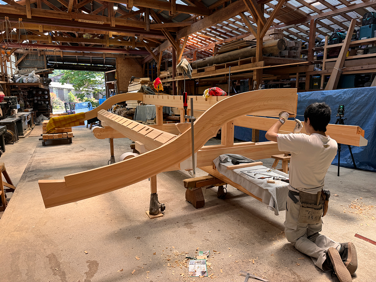 横川さん参考画像01　作業風景