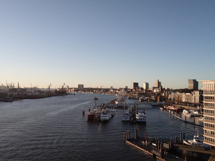 櫃割さん参考画像04ハンブルグの風景02